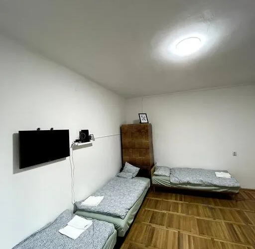 Hangulatos Lakas Zold Ovezeteben *