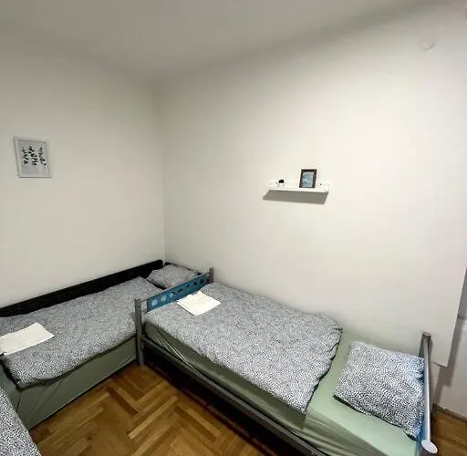 Apartmán Hangulatos Lakas Zold Ovezeteben *
